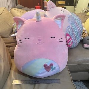 NWT SABRINA CATICORN SQUISHMALLOW LARGE